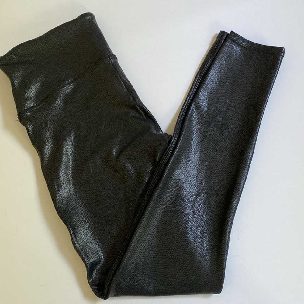 Spanx SPANX Pants Faux Leather Matte Snake Leggings Black size Large New - Picture 12 of 14